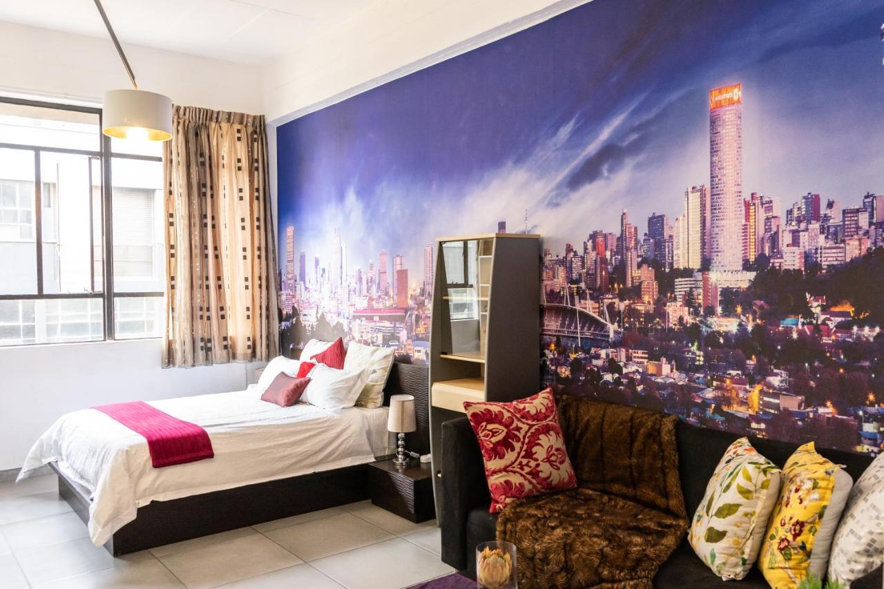 Stunning Maboneng Precinct Studio Apartment At 12 Decades Building Johannesburg Luaran gambar